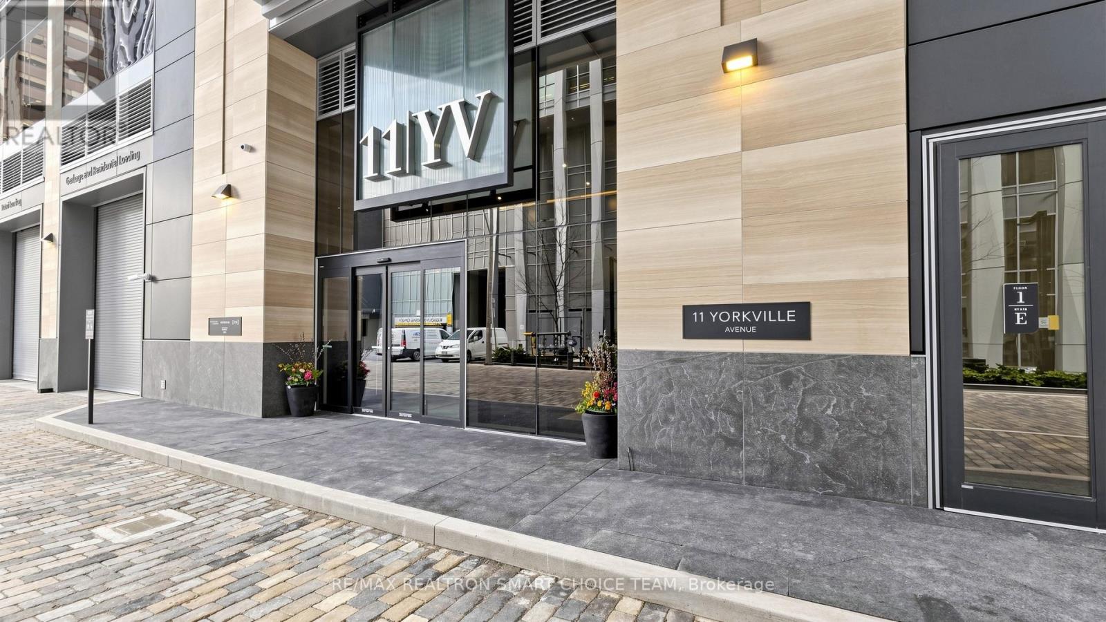 5002 - 11 YORKVILLE AVENUE, Toronto, Ontario