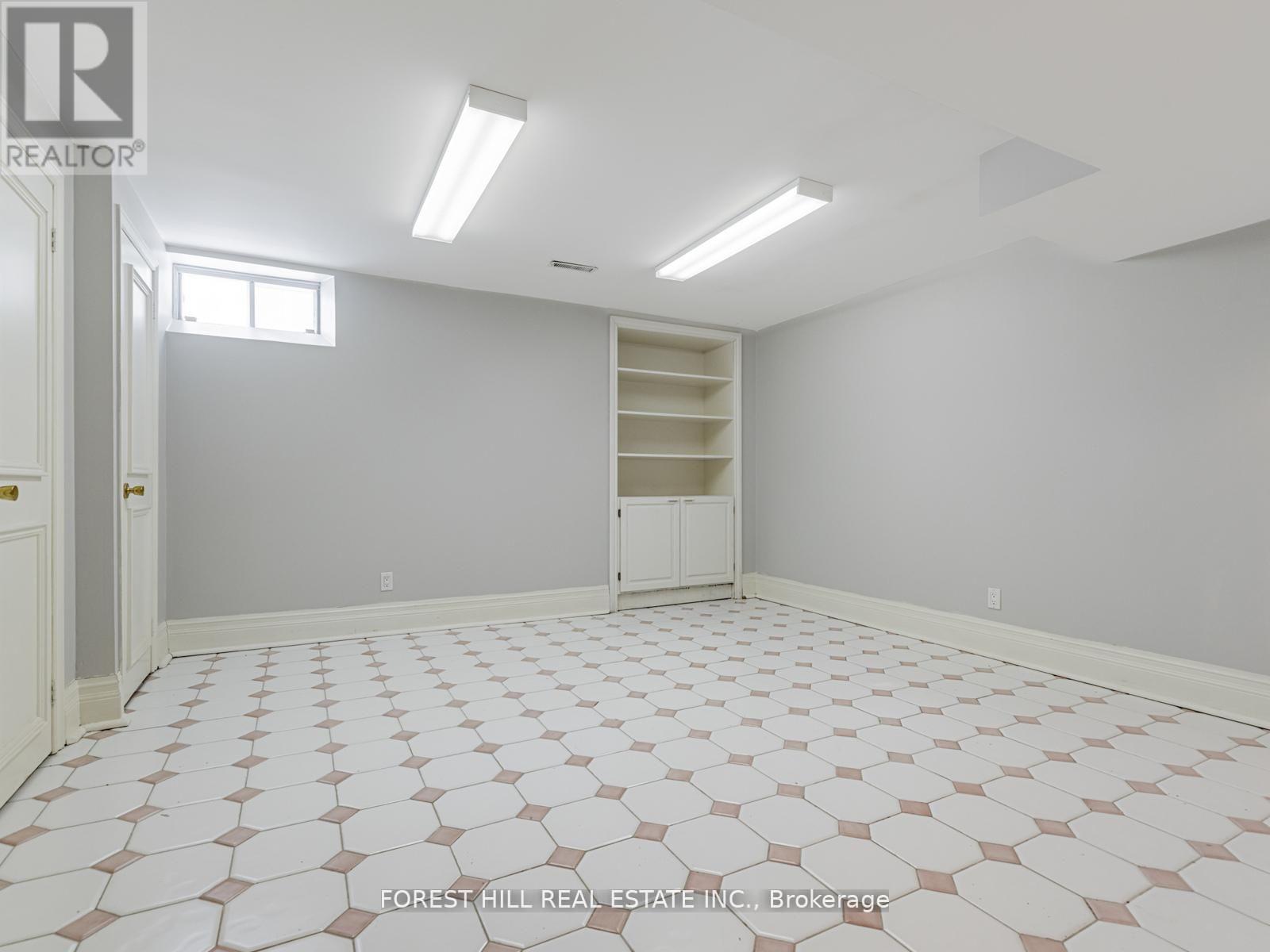 17 Dunloe Road, Richmond Hill, Ontario  L4B 2H6 - Photo 40 - N12964492