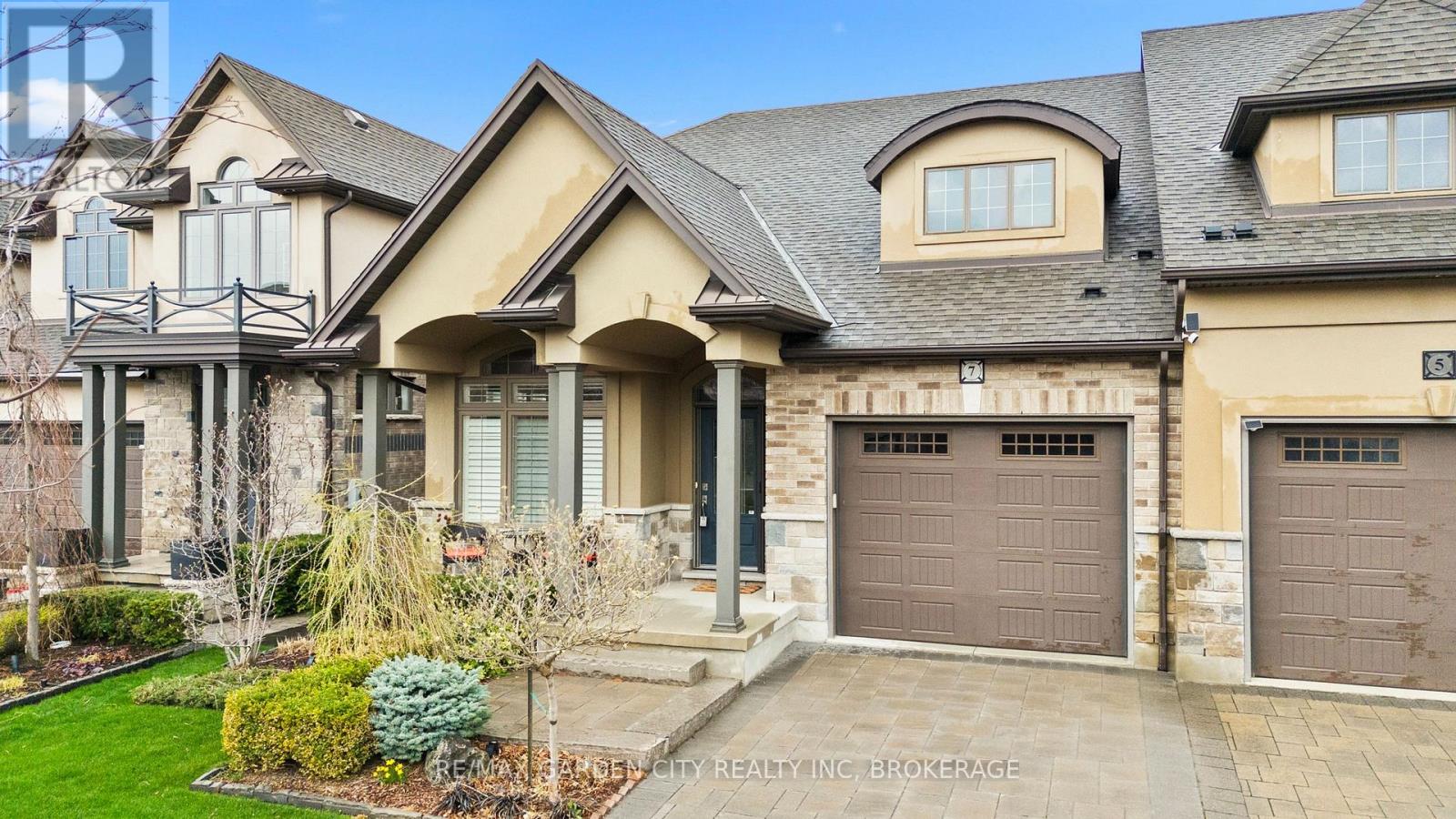 7 TUSCANY COURT, St. Catharines, Ontario