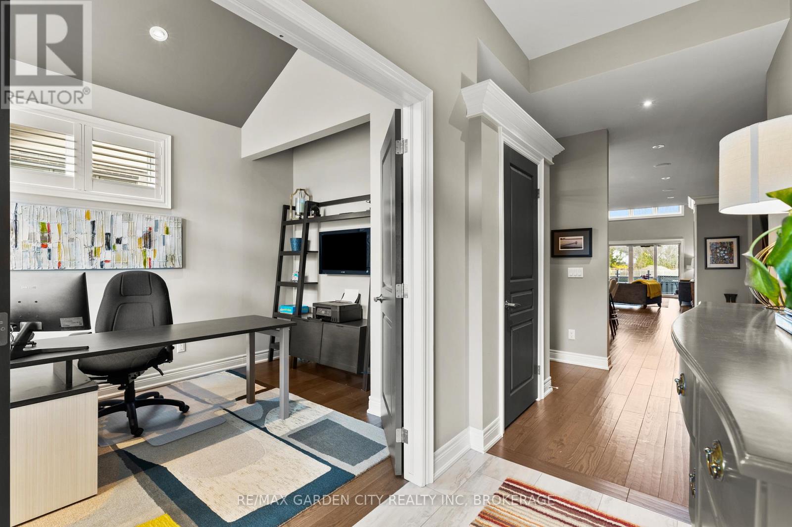 7 Tuscany Court, St. Catharines, Ontario  L2S 0E2 - Photo 10 - X13007124