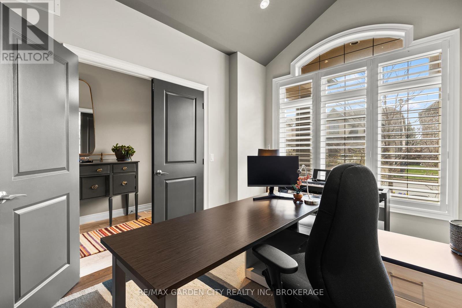 7 Tuscany Court, St. Catharines, Ontario  L2S 0E2 - Photo 11 - X13007124