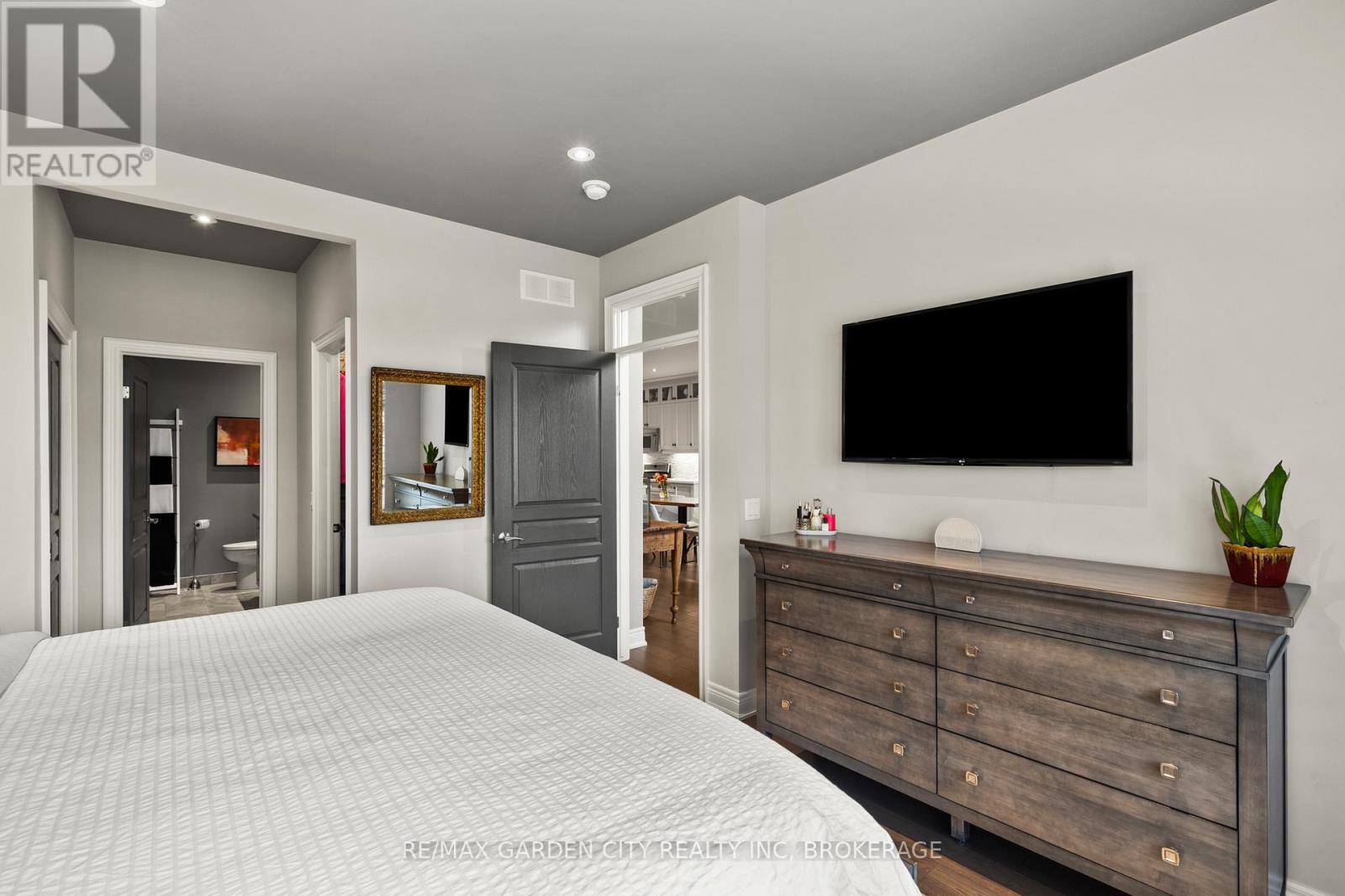 7 Tuscany Court, St. Catharines, Ontario  L2S 0E2 - Photo 25 - X13007124