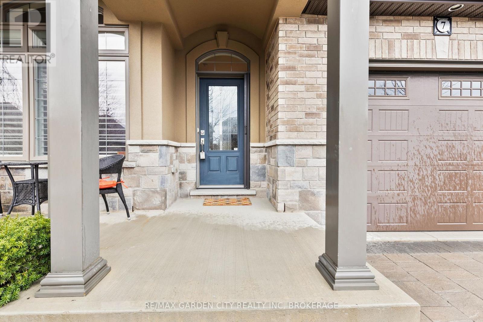 7 Tuscany Court, St. Catharines, Ontario  L2S 0E2 - Photo 6 - X13007124