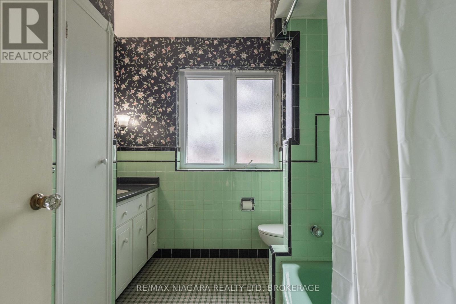 129 Idylewylde Street, Fort Erie, Ontario  L2A 2L2 - Photo 19 - X13007276