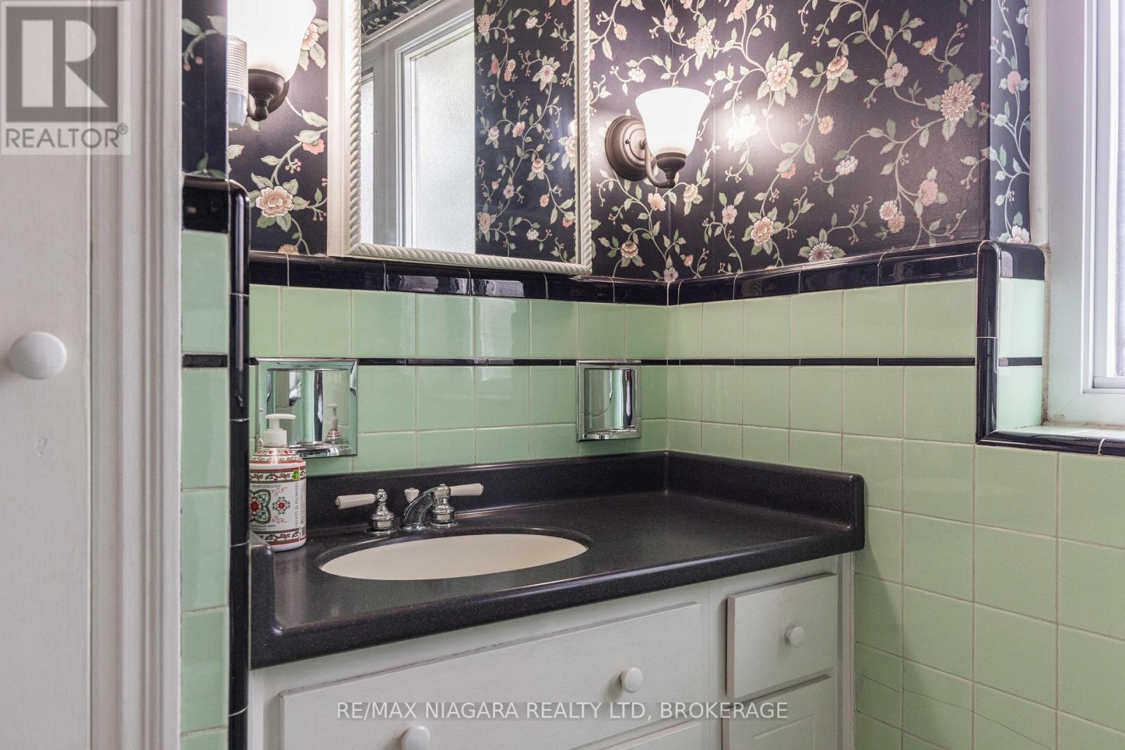 129 Idylewylde Street, Fort Erie, Ontario  L2A 2L2 - Photo 20 - X13007276