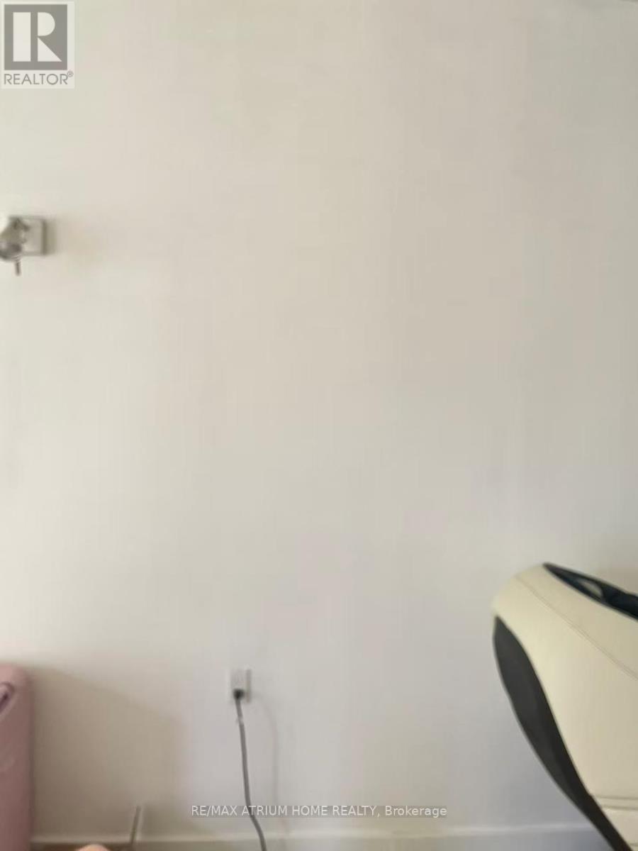 1038 Gerrard Street E, Toronto, Ontario  M4M 1Z5 - Photo 2 - E13007188