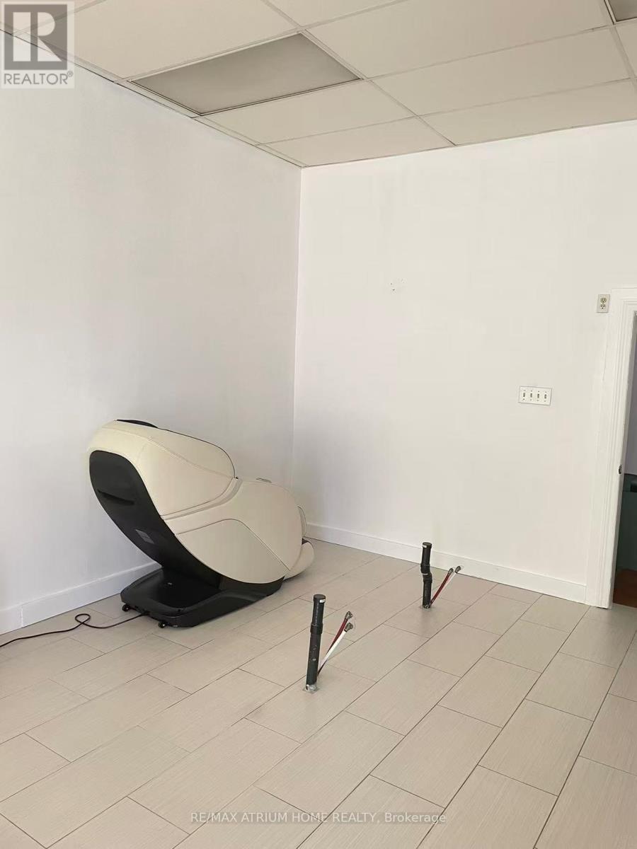 1038 Gerrard Street E, Toronto, Ontario  M4M 1Z5 - Photo 4 - E13007188