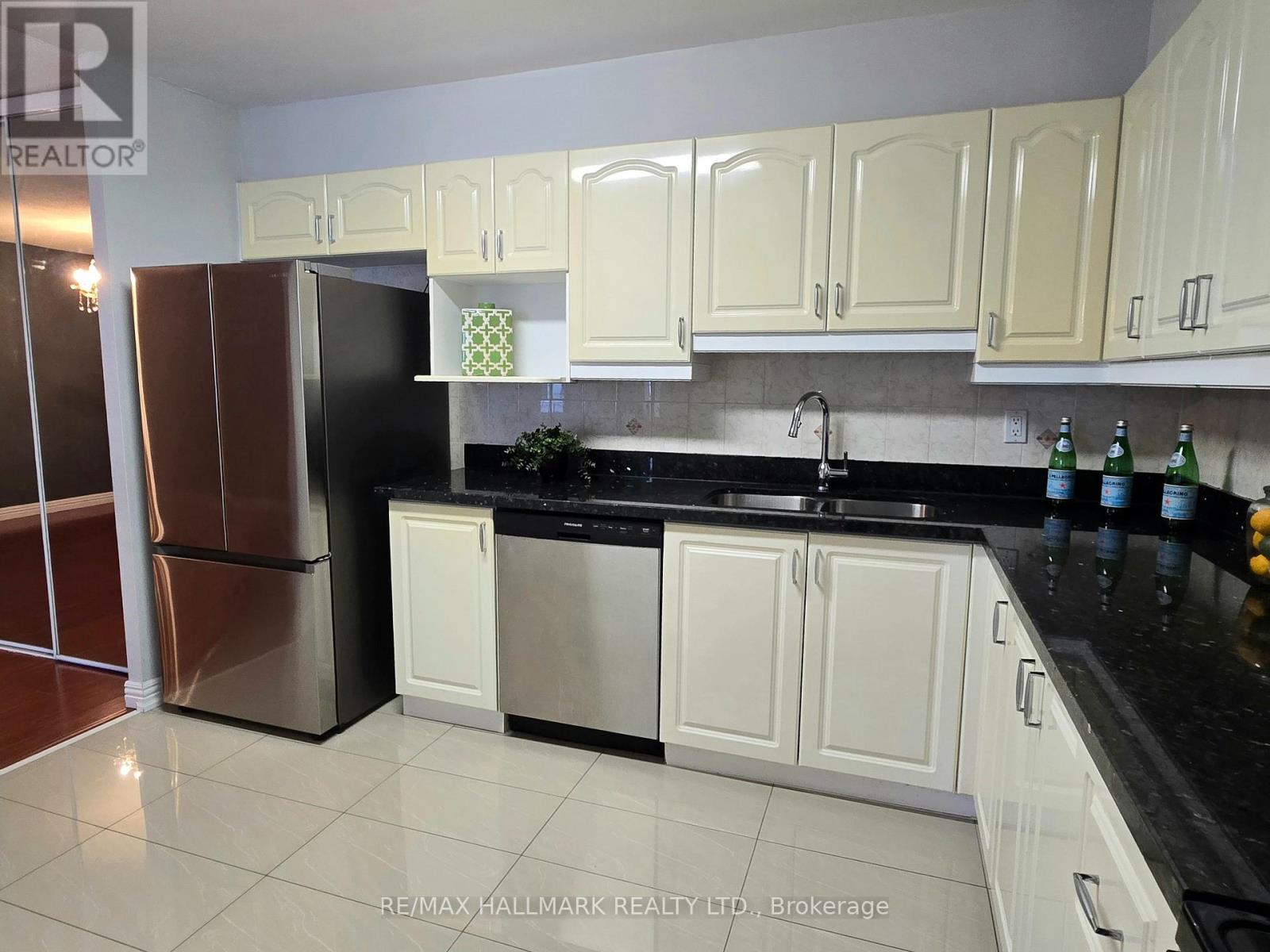 1239 - 25 Bamburgh Circle, Toronto, Ontario  M1W 3W2 - Photo 18 - E12746430