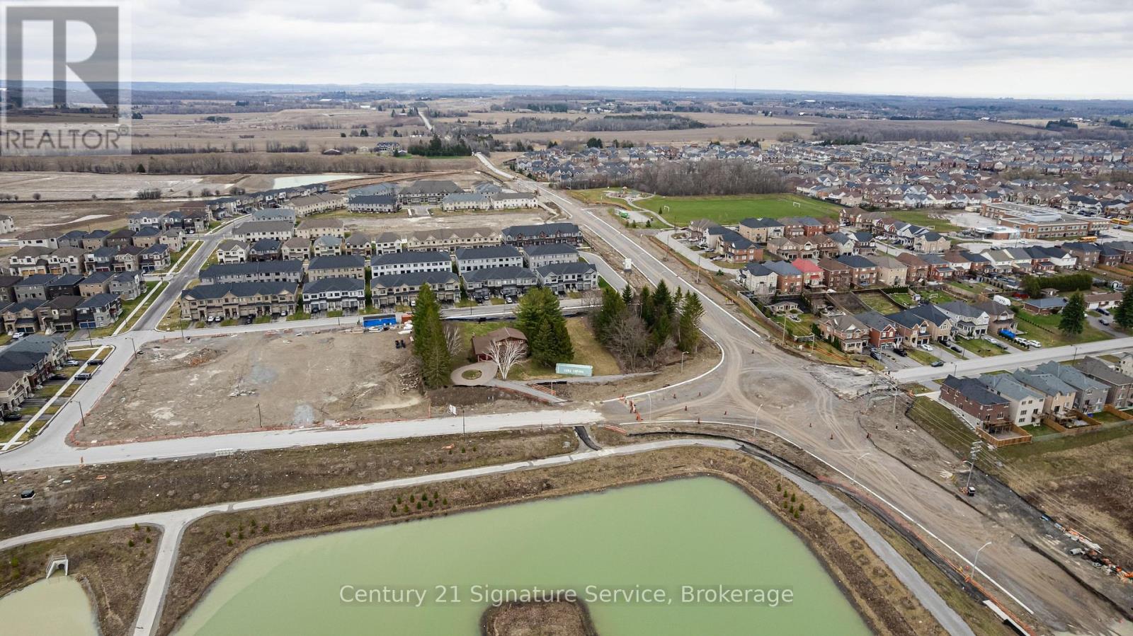 2045 Grandview Street N, Oshawa, Ontario  L1H 8L7 - Photo 2 - E12998376