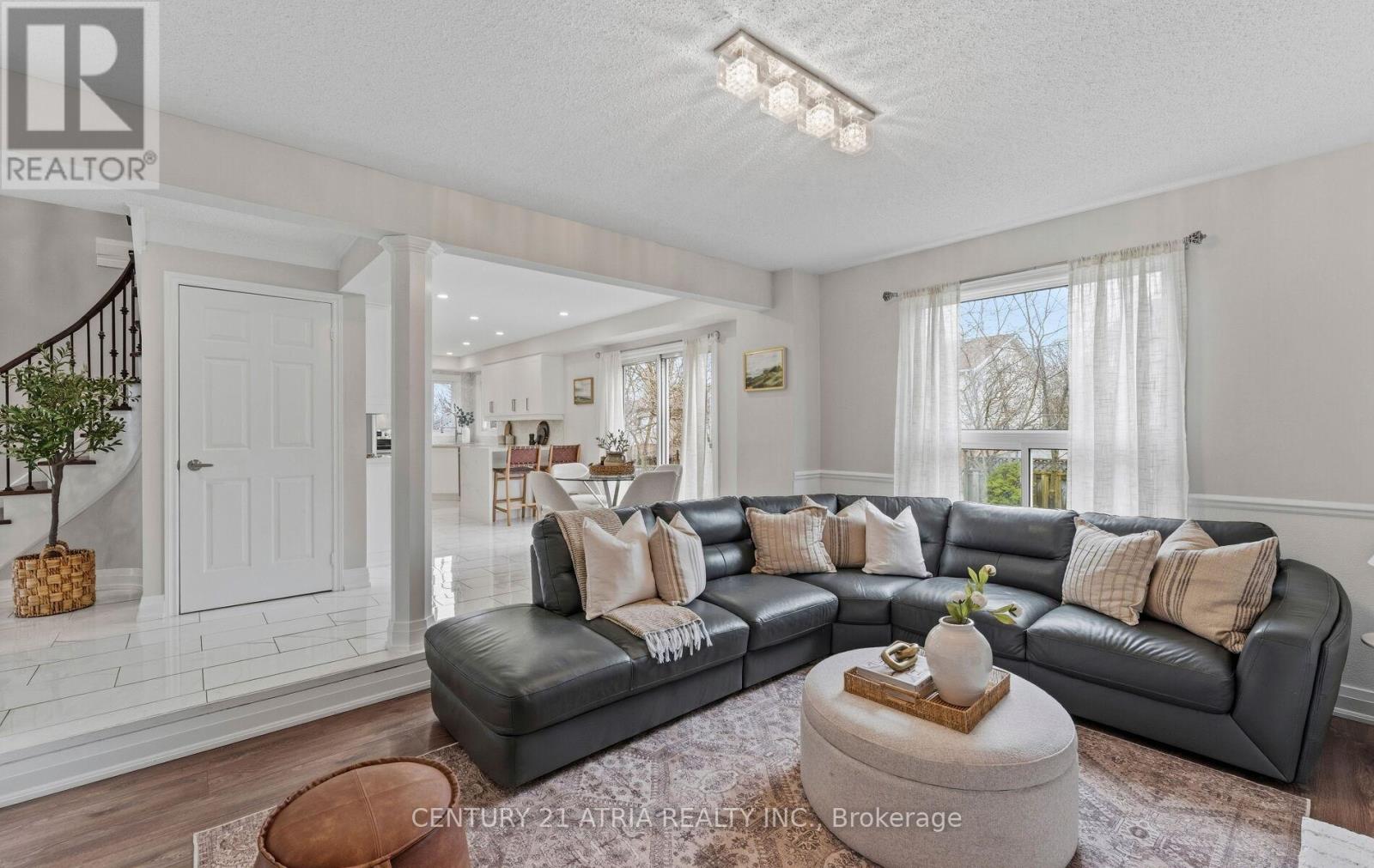 18 Elmeroy Court, Whitby, Ontario  L1N 8A4 - Photo 15 - E13006602