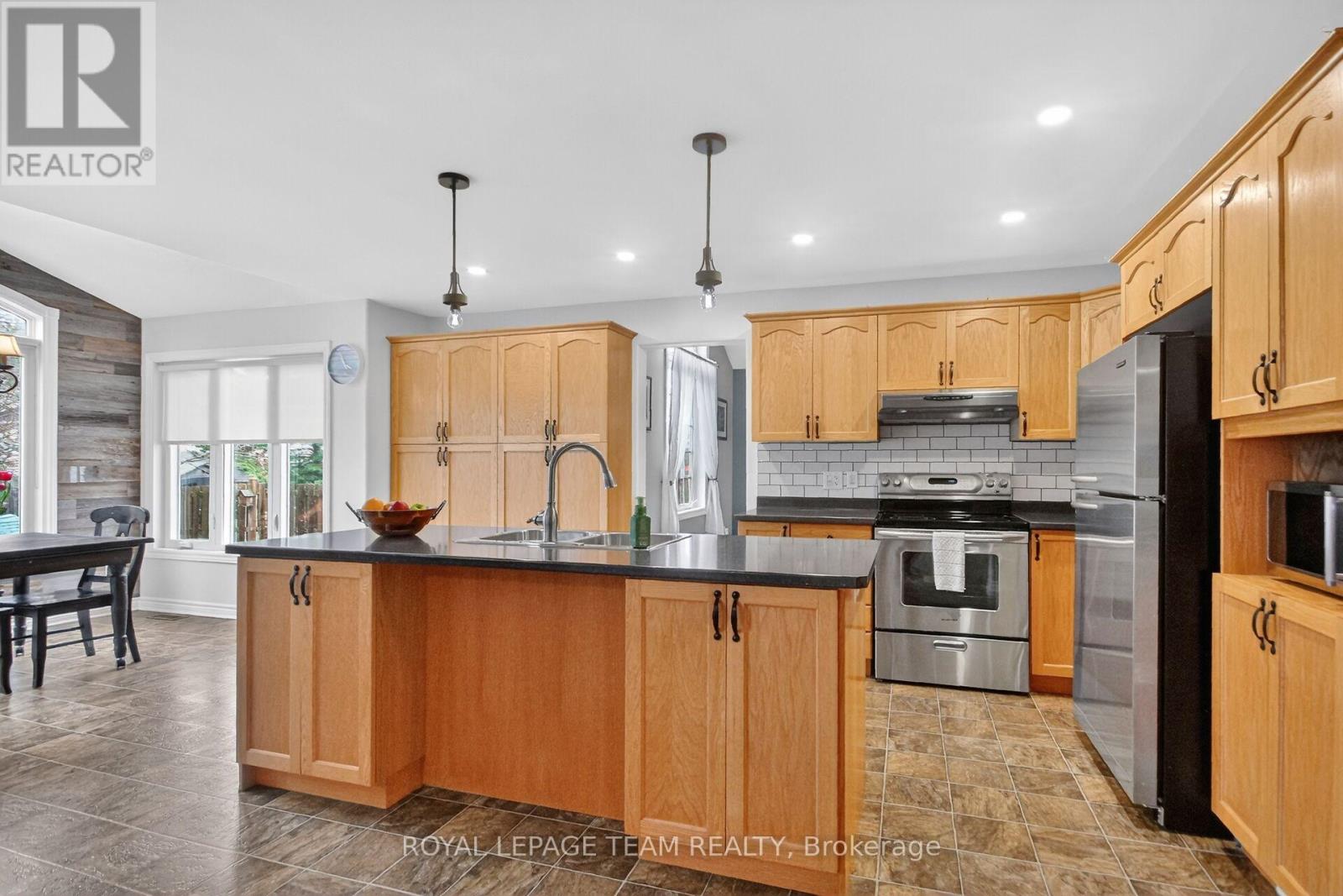 75 Renoir Drive, Russell, Ontario  K0A 1W0 - Photo 13 - X13007256