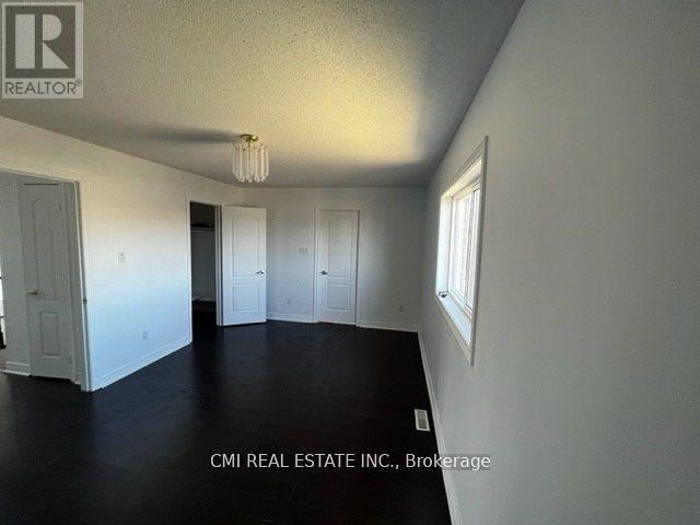 85 Watkins Glen Crescent, Aurora, Ontario  L4G 7P4 - Photo 3 - N13006894