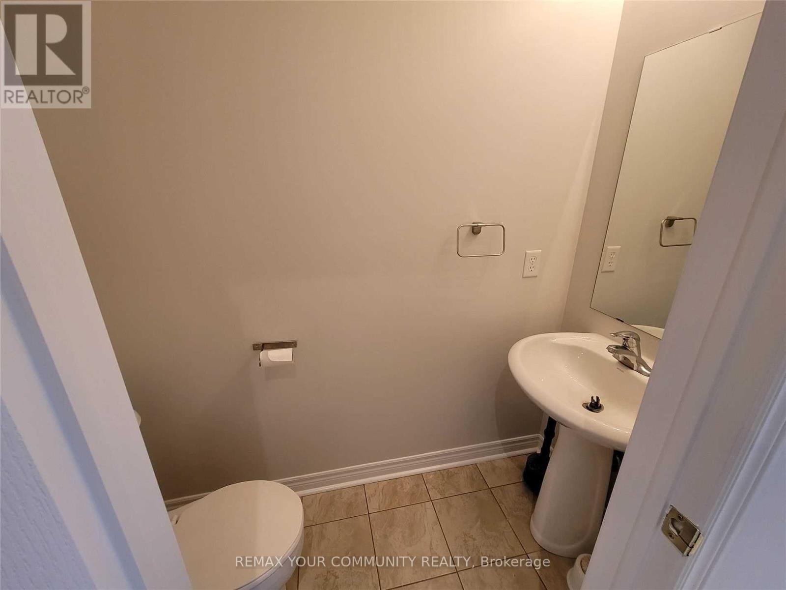 5 Bellcroft Lane, Markham, Ontario  L6B 0N7 - Photo 11 - N13006976