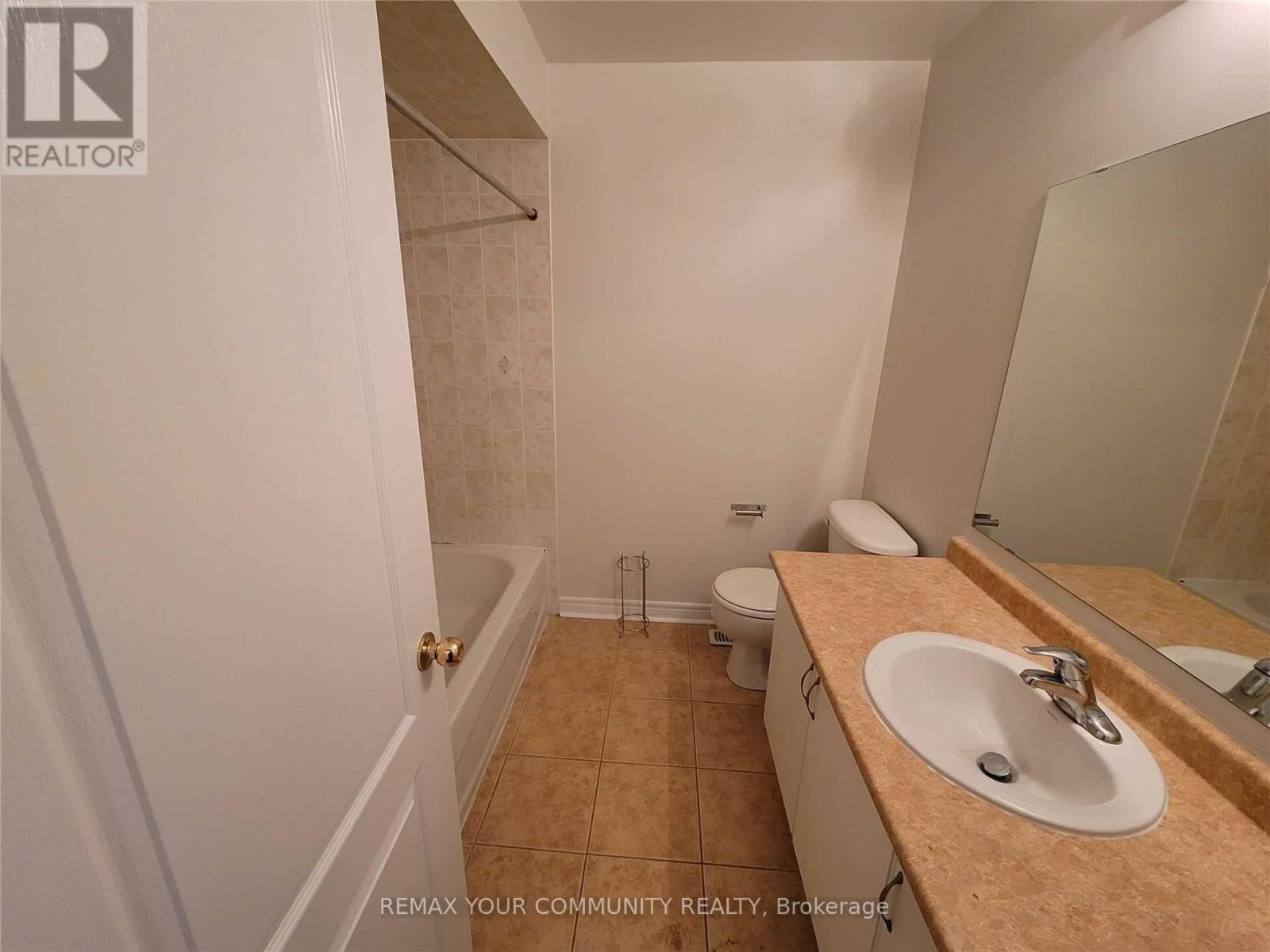 5 Bellcroft Lane, Markham, Ontario  L6B 0N7 - Photo 14 - N13006976