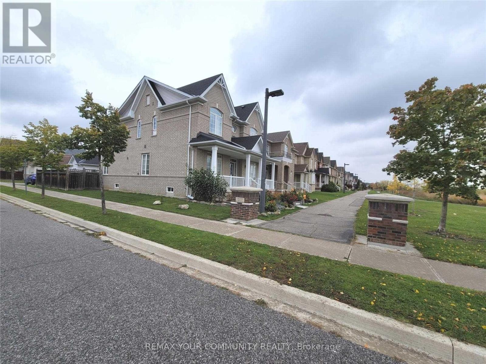 5 Bellcroft Lane, Markham, Ontario  L6B 0N7 - Photo 30 - N13006976