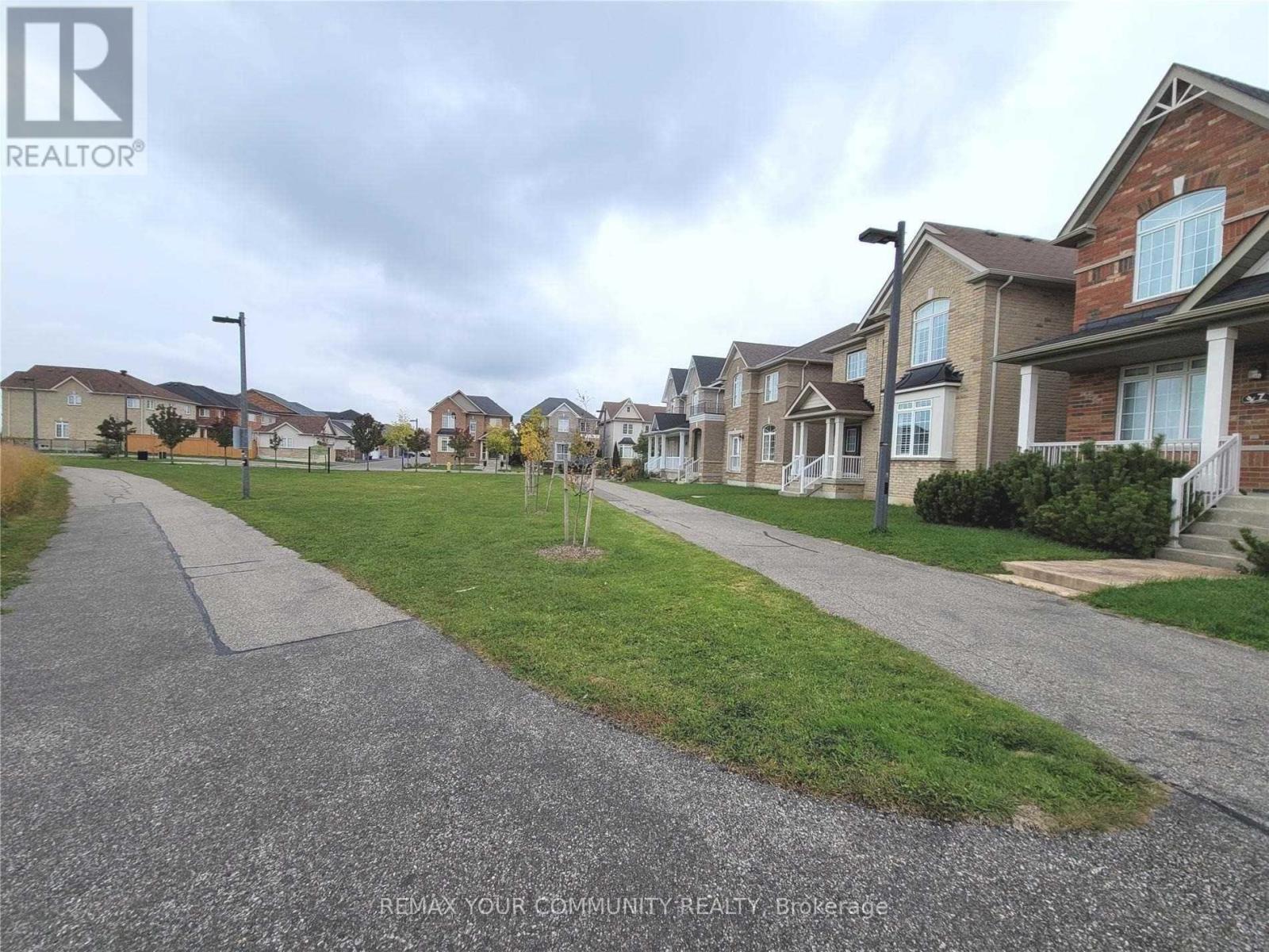 5 Bellcroft Lane, Markham, Ontario  L6B 0N7 - Photo 35 - N13006976