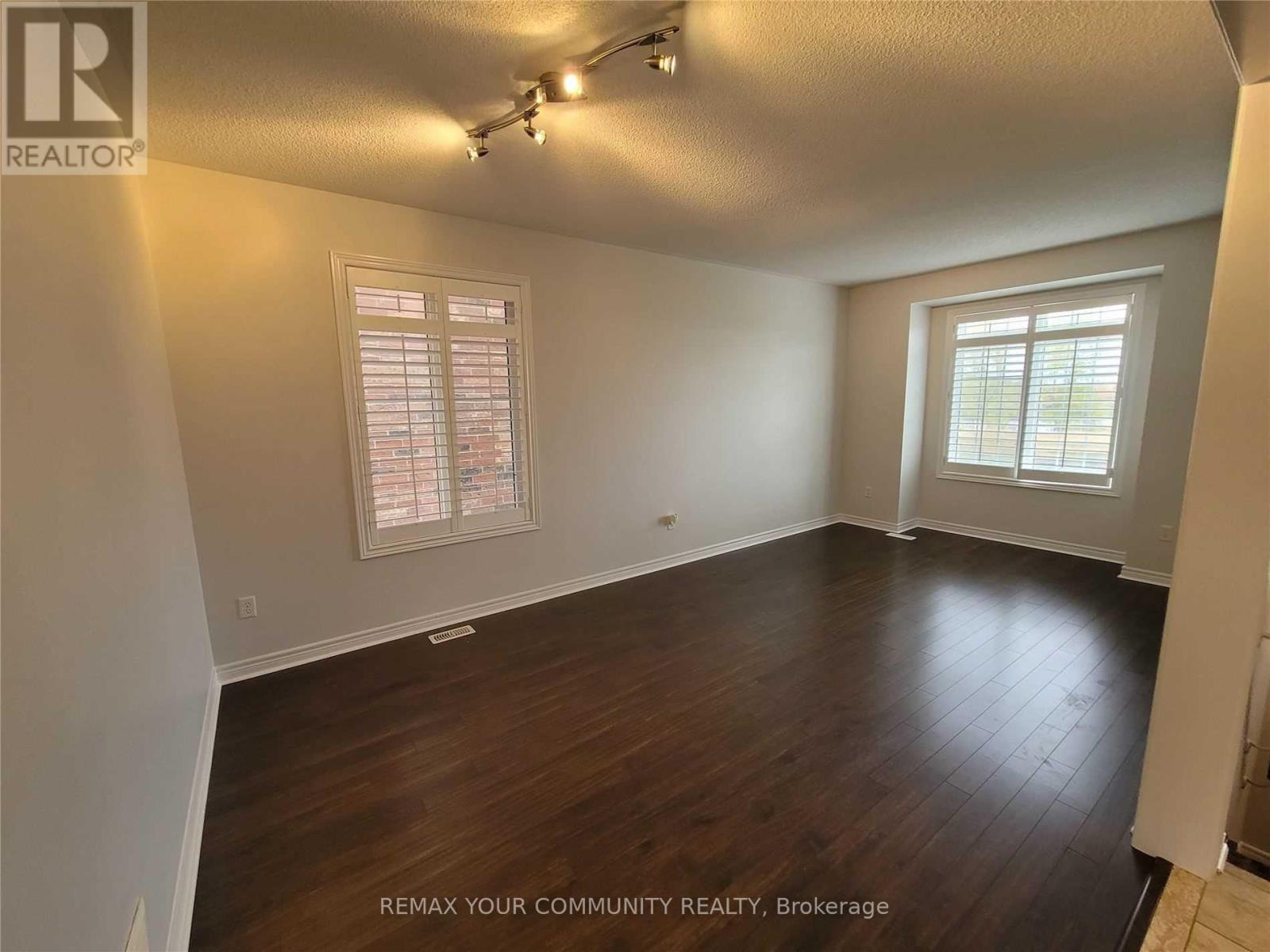 5 Bellcroft Lane, Markham, Ontario  L6B 0N7 - Photo 7 - N13006976