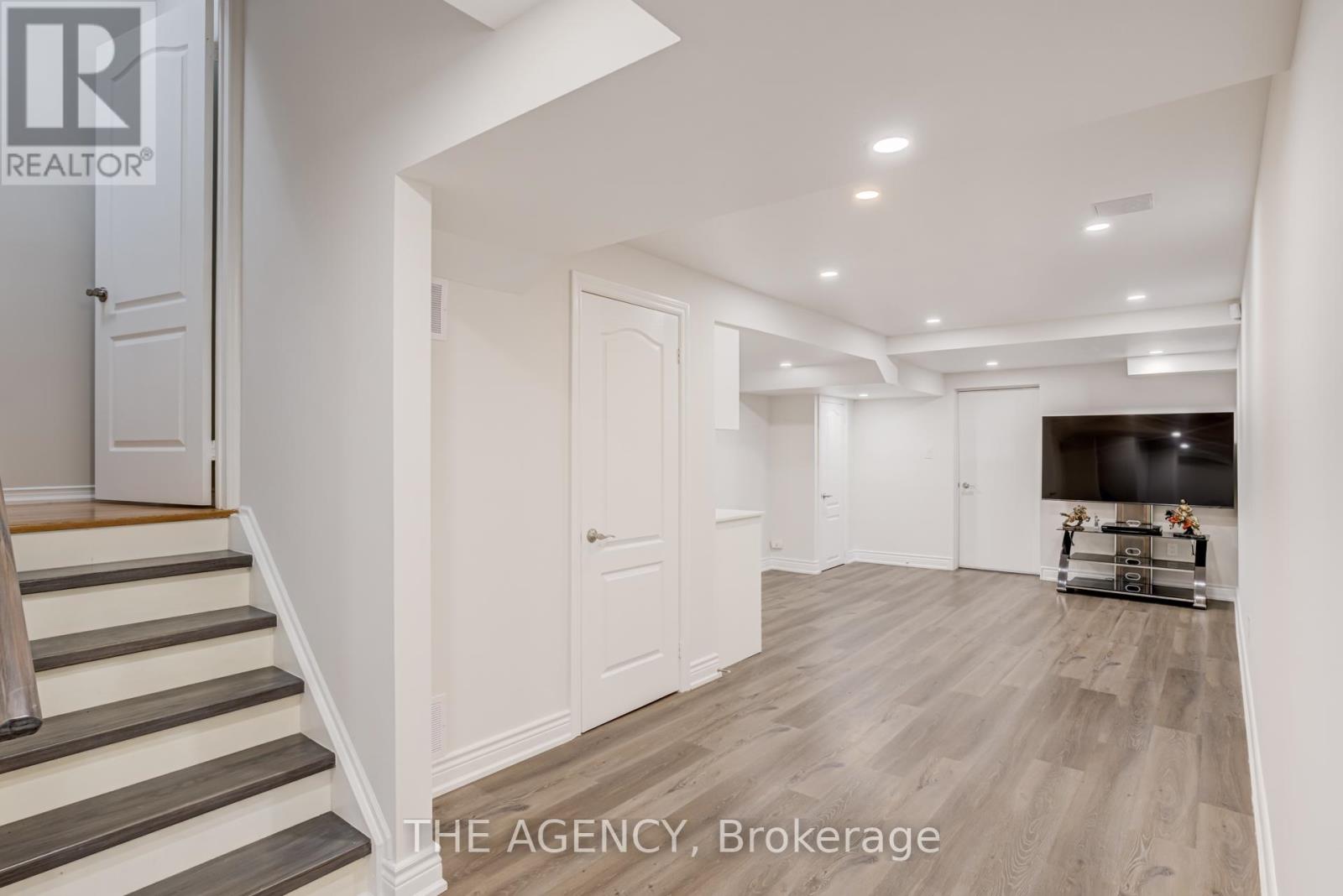 6 Levellands Crescent, Richmond Hill, Ontario  L4B 0A5 - Photo 32 - N13007088