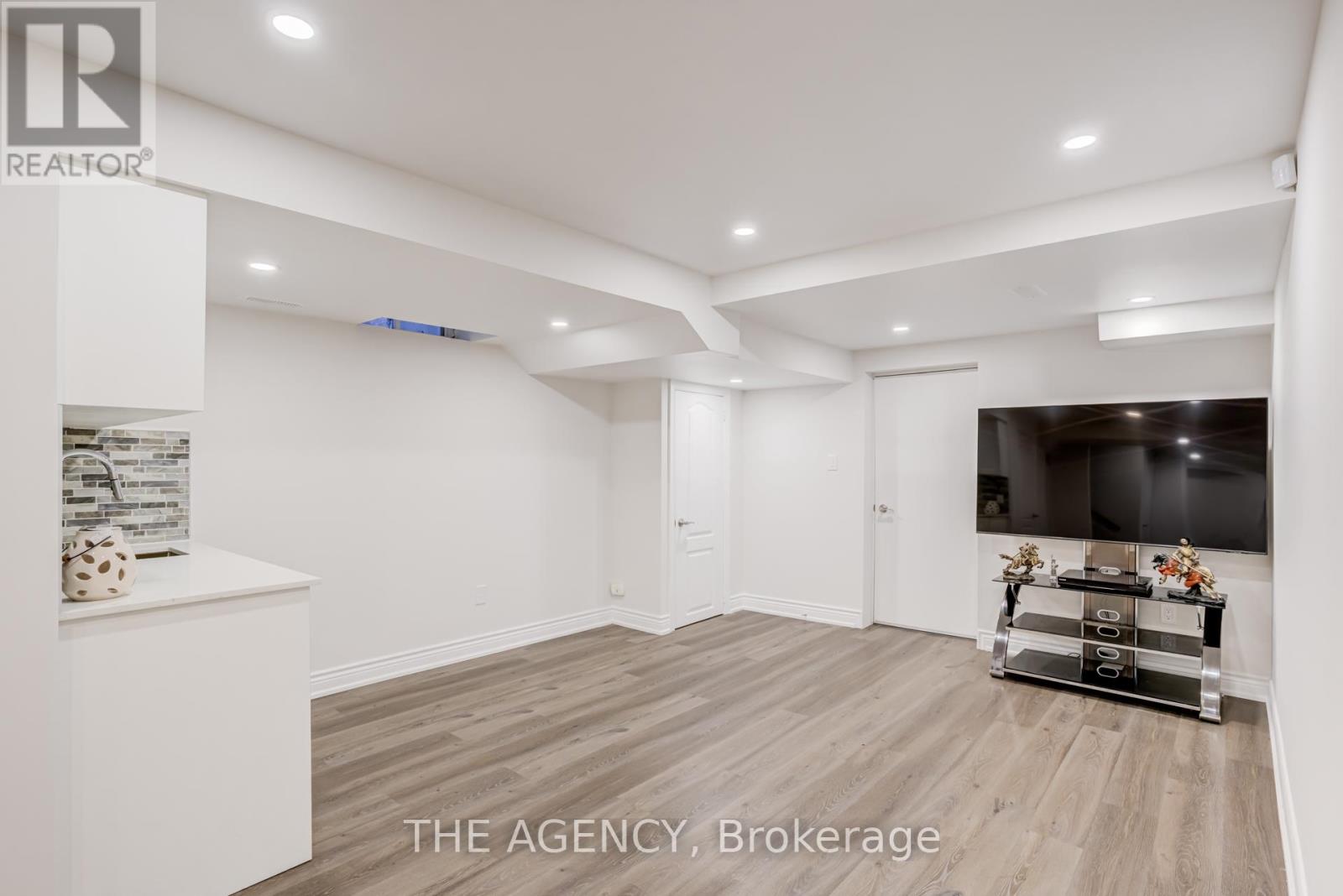 6 Levellands Crescent, Richmond Hill, Ontario  L4B 0A5 - Photo 34 - N13007088