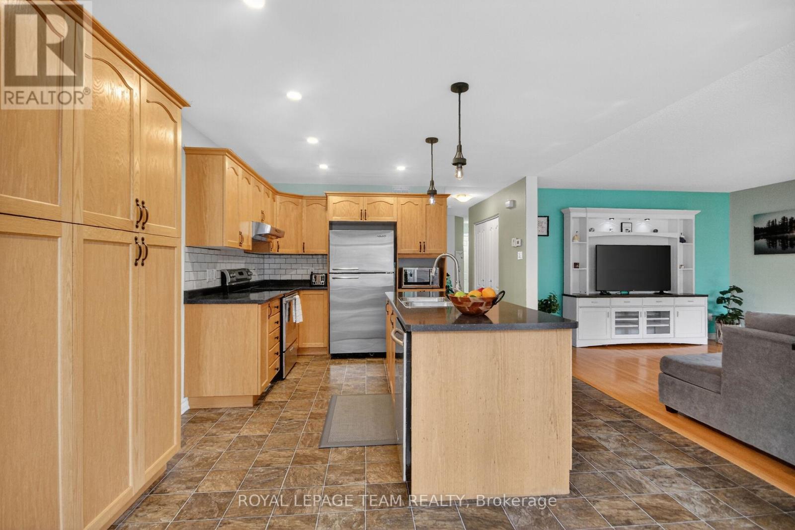 75 Renoir Drive, Russell, Ontario  K0A 1W0 - Photo 9 - X13007256