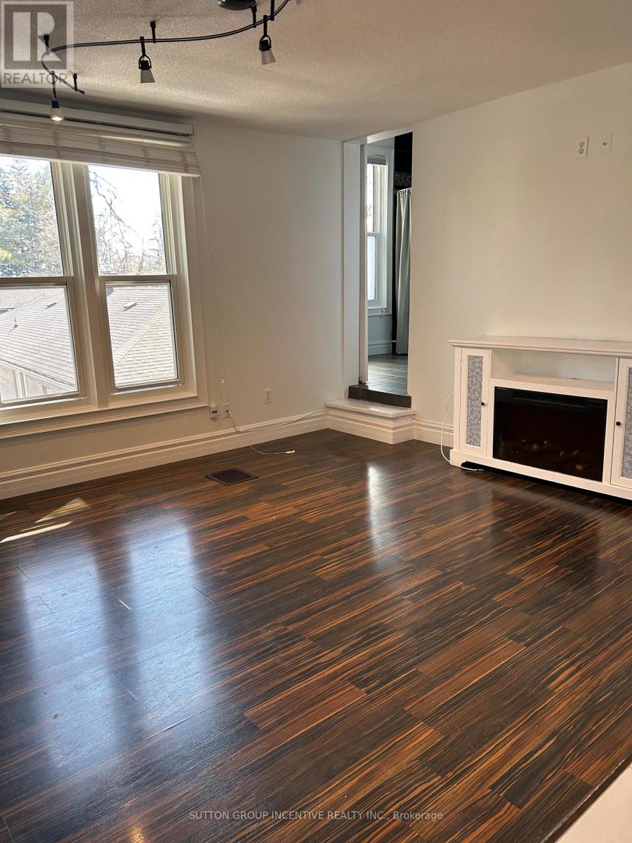 3 - 322 Codrington Street, Barrie, Ontario  L4M 1T1 - Photo 4 - S12823602