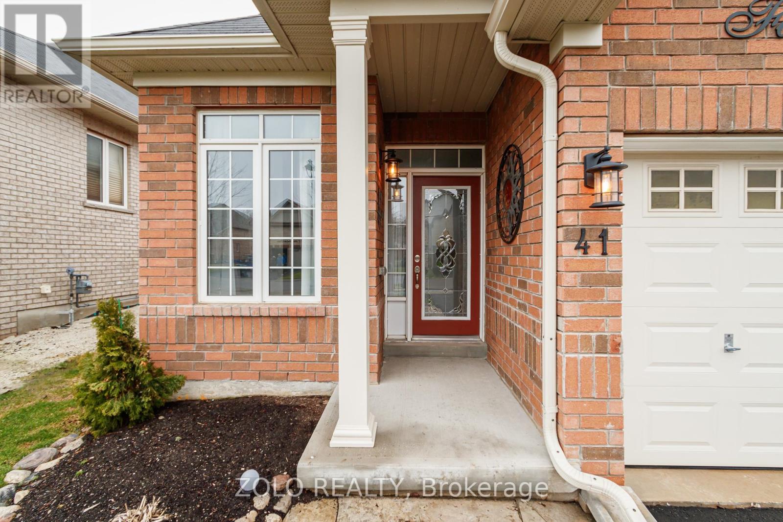 41 Middleton Drive, Wasaga Beach, Ontario  L9Z 0G8 - Photo 4 - S13007272