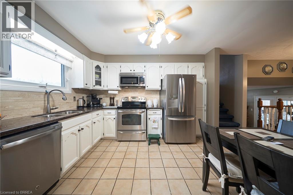 45 Clench Avenue, Brantford, Ontario  N3T 1B7 - Photo 10 - 40820785