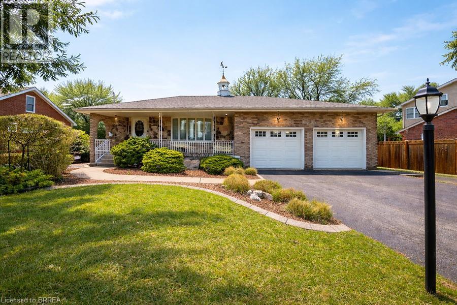 45 CLENCH Avenue, brantford, Ontario