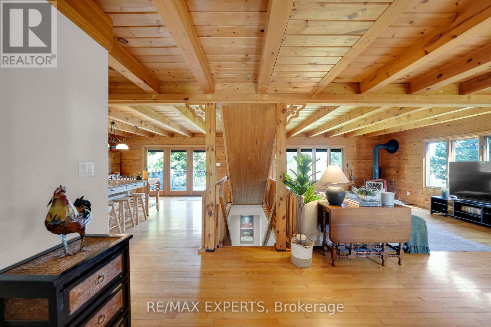 15481 Mount Wolfe Road, Caledon, Ontario  L7E 3P3 - Photo 6 - W12857848