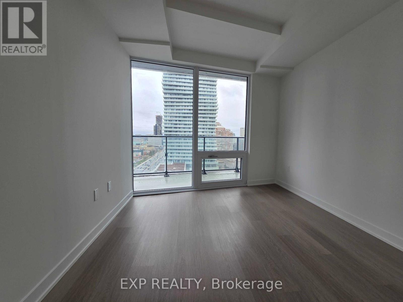 1306 - 448 Burnhamthorpe Road W, Mississauga, Ontario  L5B 0R4 - Photo 3 - W12986428