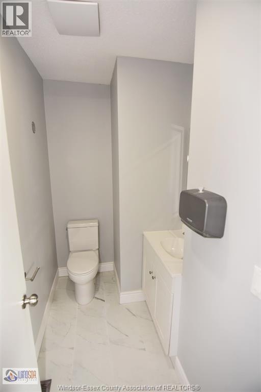 911 Front Road, Lasalle, Ontario  N9J 2A5 - Photo 22 - 26001600