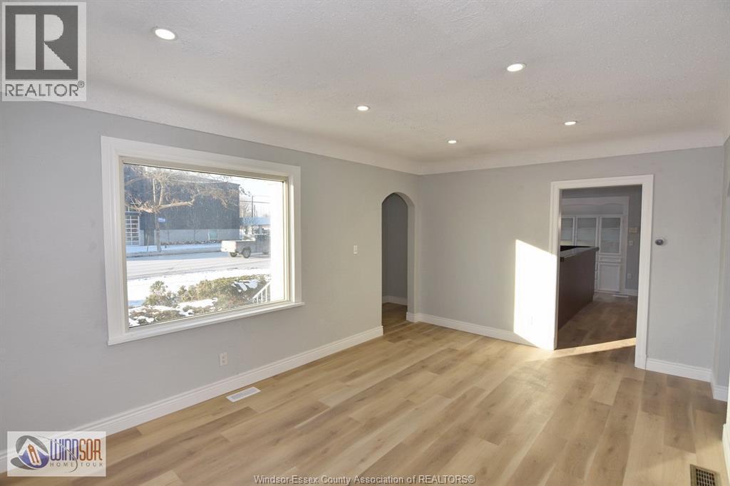 911 Front Road, Lasalle, Ontario  N9J 2A5 - Photo 8 - 26001600