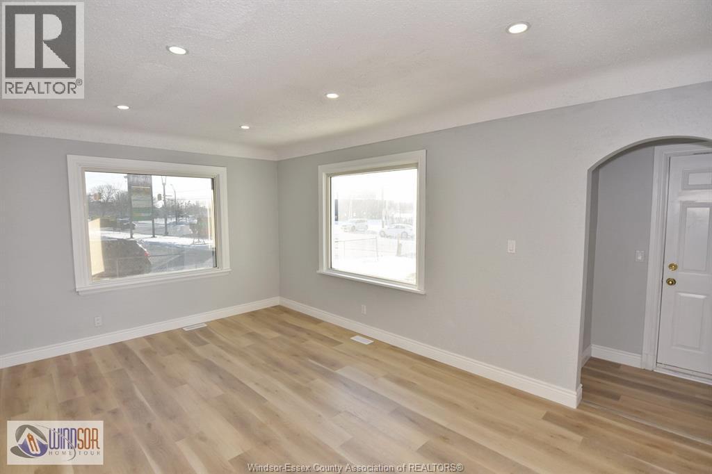 911 Front Road, Lasalle, Ontario  N9J 2A5 - Photo 9 - 26001600