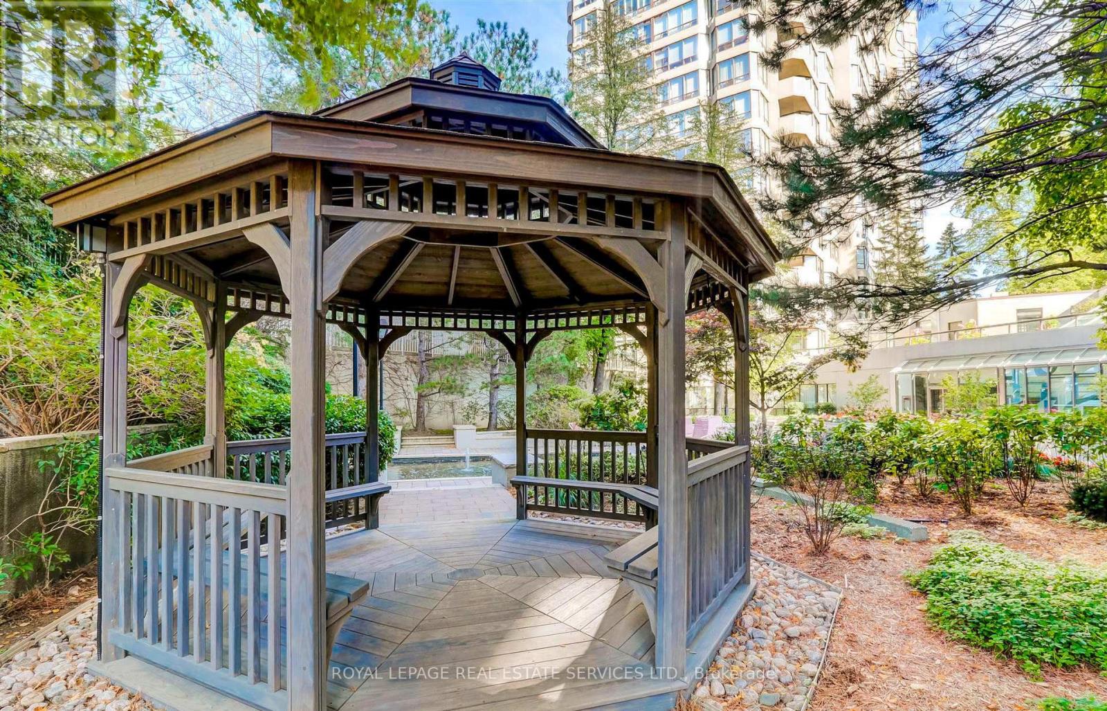 2004 - 1300 Islington Avenue, Toronto, Ontario M9A 5C4 - Photo 45 - W13002160