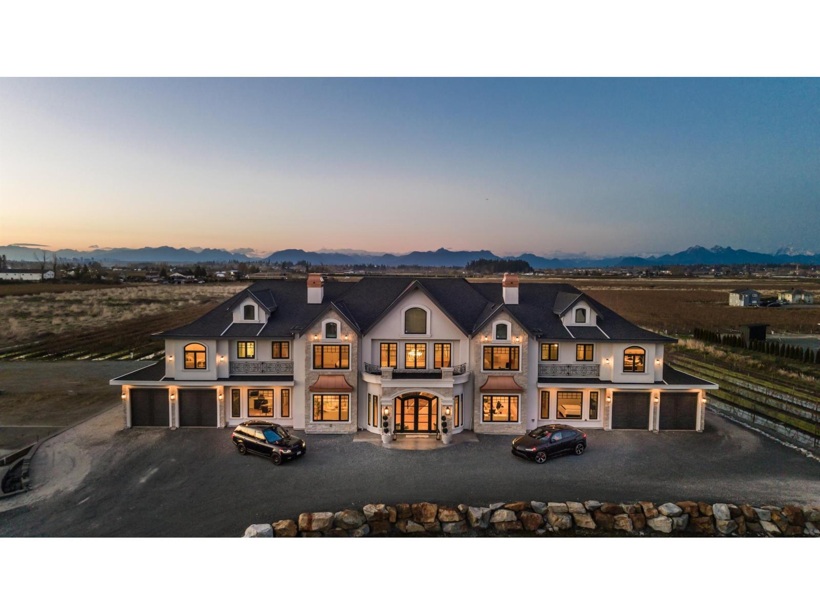 16927 40 AVENUE, Surrey, British Columbia