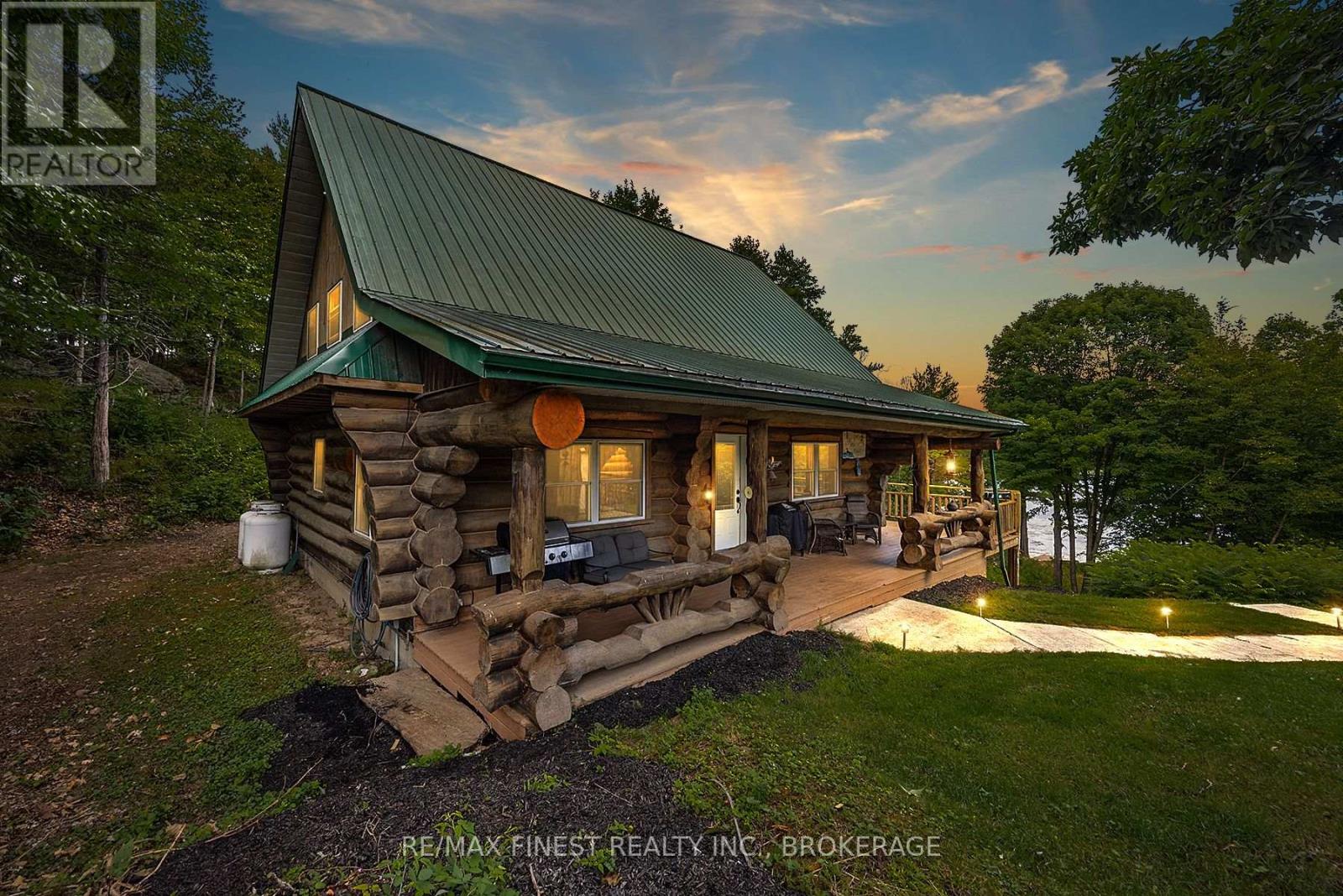 $824,900.007679 Perth Road, Frontenac, Ontario