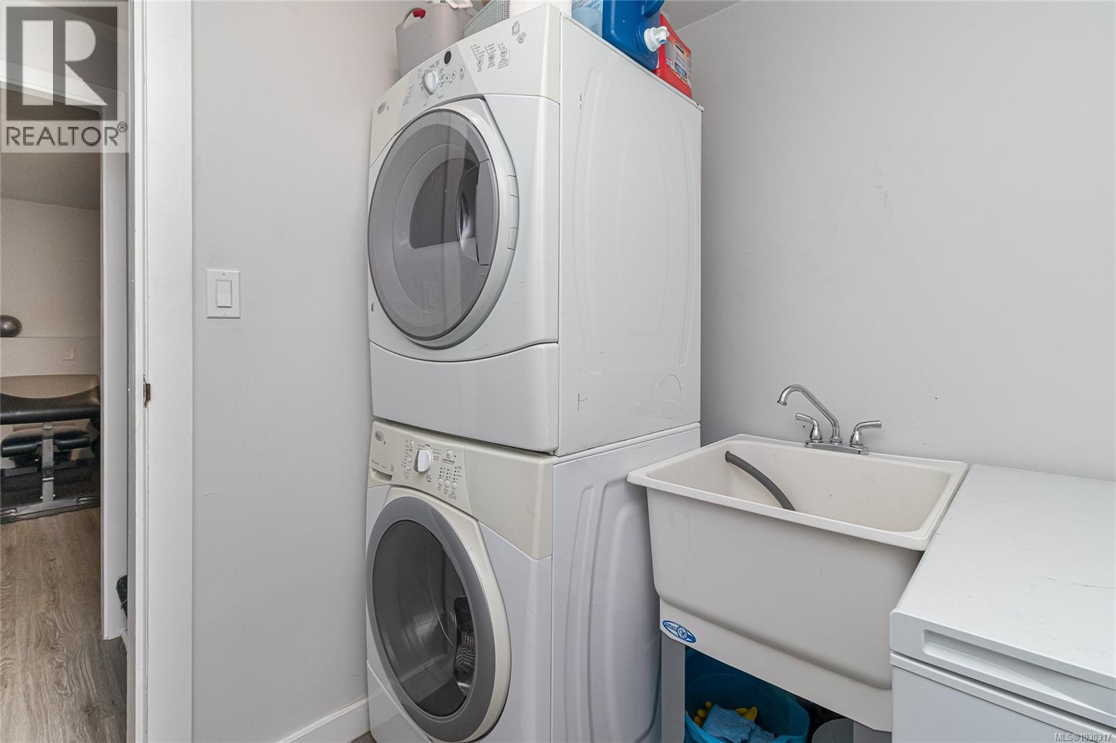 815 Hereward Rd, Victoria, British Columbia  V9A 4C9 - Photo 23 - 1030317