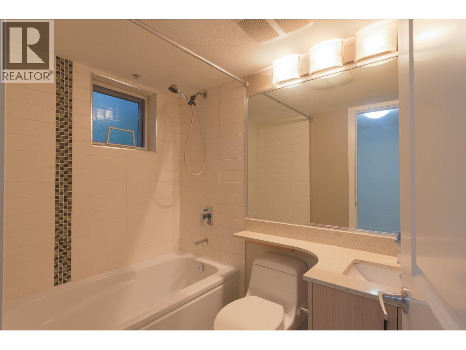 112 3888 Norfolk Street, Burnaby, British Columbia  V5G 1E5 - Photo 13 - R3112096