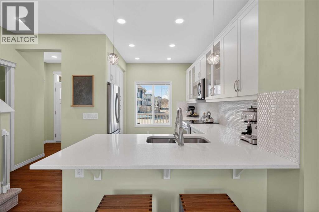 228 Mahogany Grove Se, Calgary, Alberta  T3M 1W8 - Photo 4 - A2295883