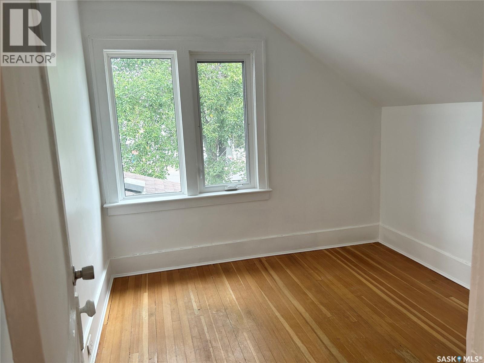 3033 Dewdney Avenue, Regina, Saskatchewan  S4Y 0Y3 - Photo 17 - SK033024