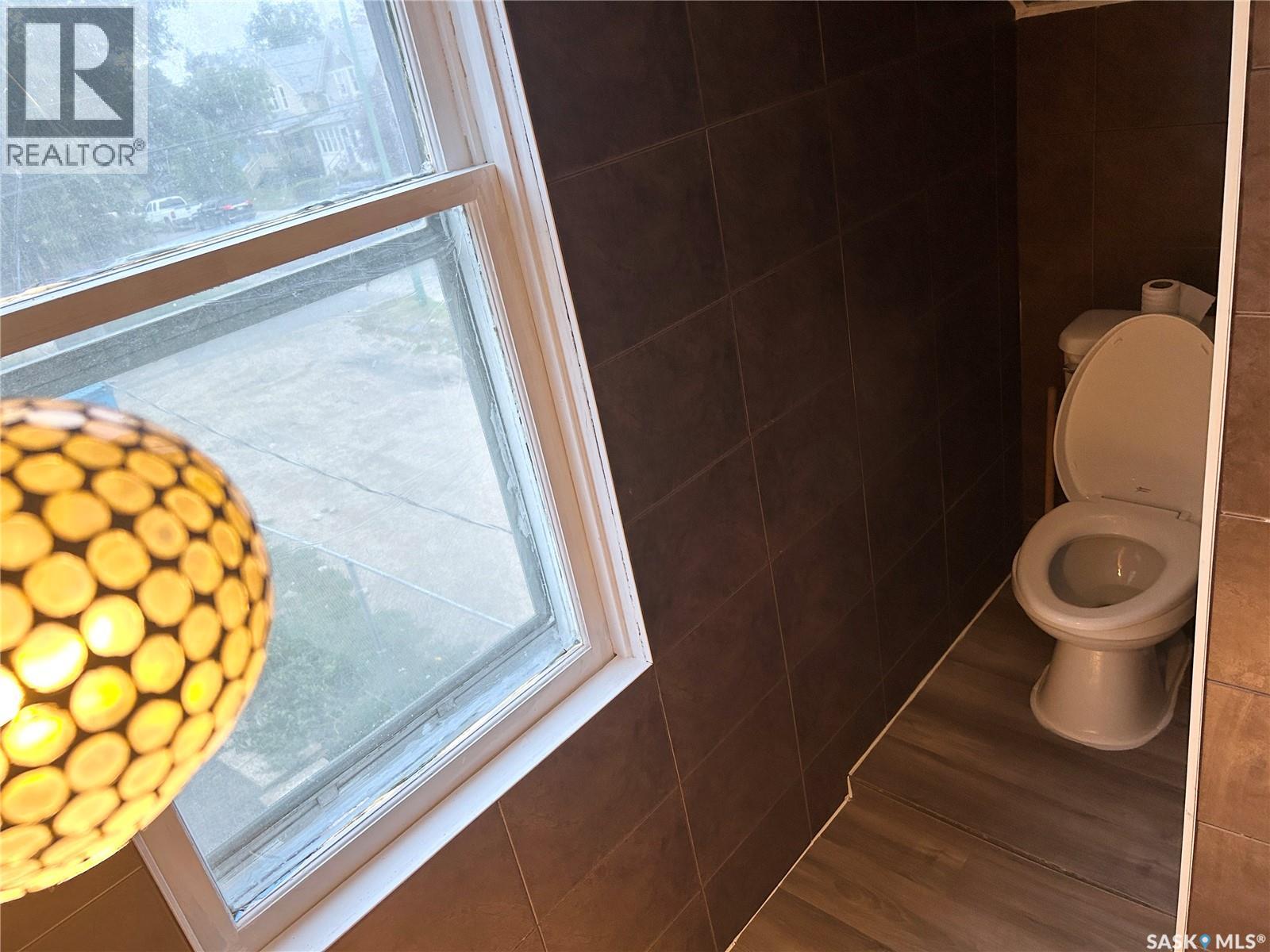 3033 Dewdney Avenue, Regina, Saskatchewan  S4Y 0Y3 - Photo 23 - SK033024