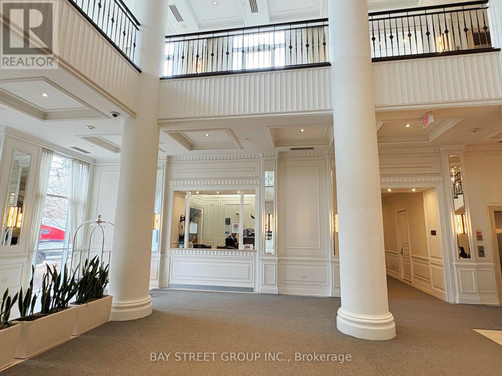 818 - 25 Greenview Avenue, Toronto, Ontario  M2M 0A5 - Photo 5 - C12981872