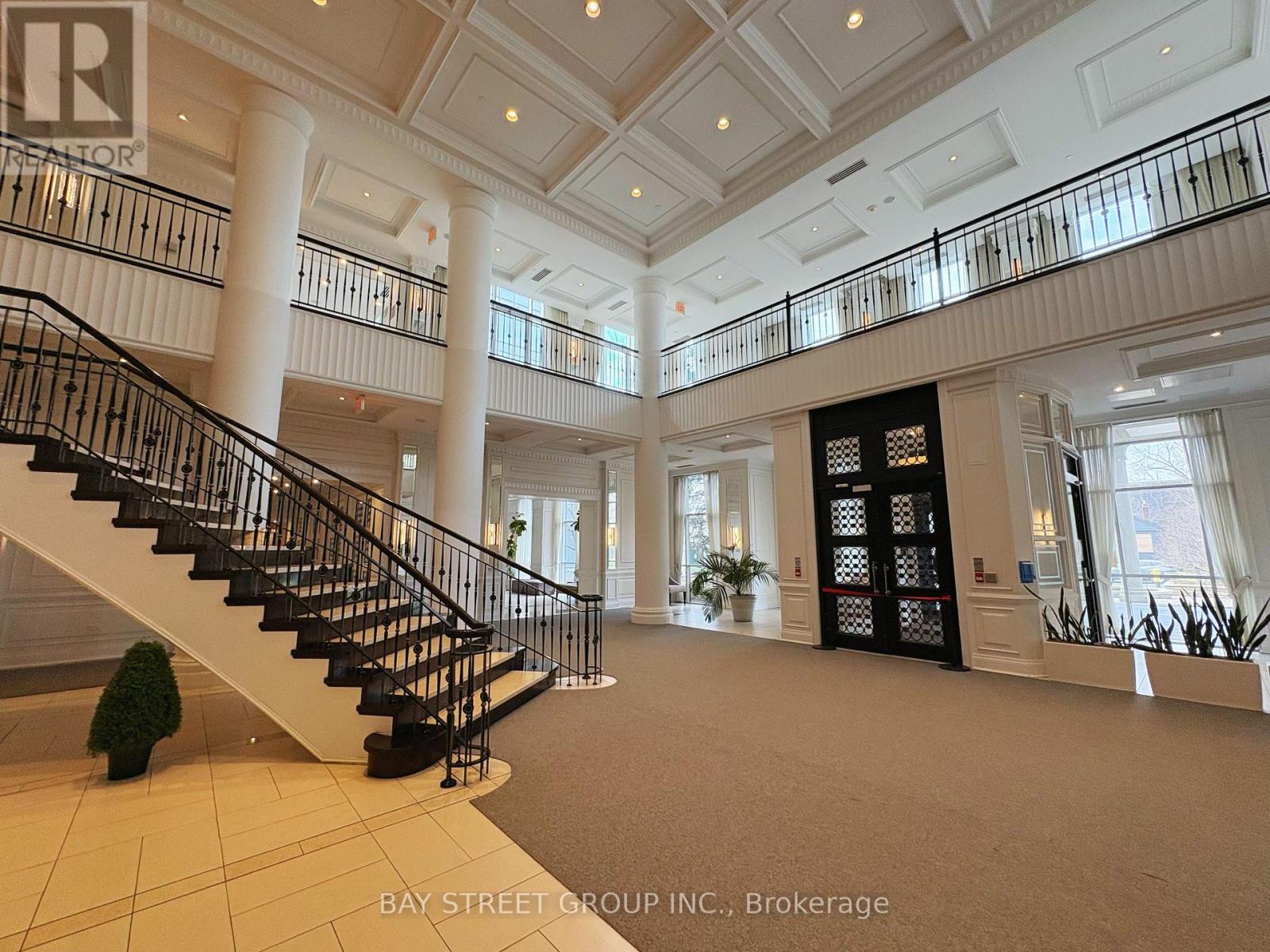 818 - 25 Greenview Avenue, Toronto, Ontario  M2M 0A5 - Photo 4 - C12981872