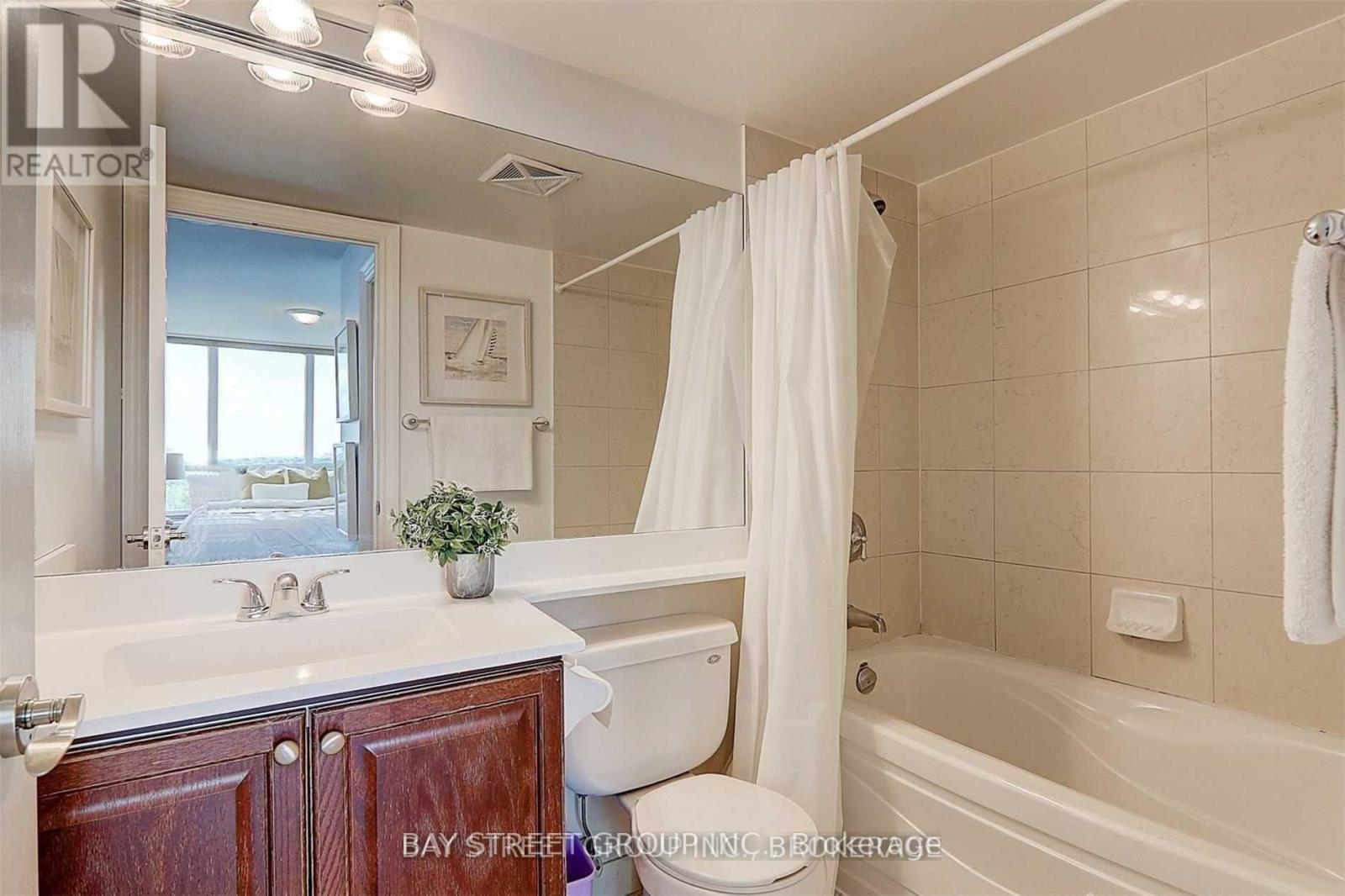 818 - 25 Greenview Avenue, Toronto, Ontario  M2M 0A5 - Photo 23 - C12981872