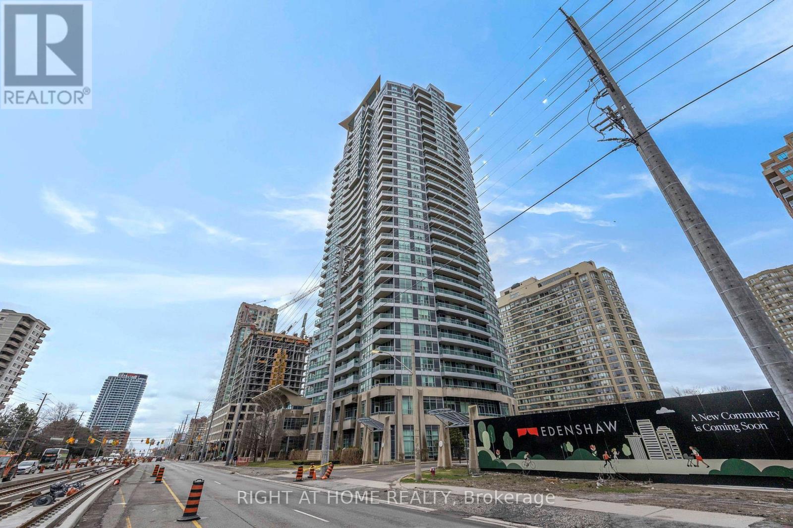 2404 - 1 ELM STREET W, Mississauga, Ontario