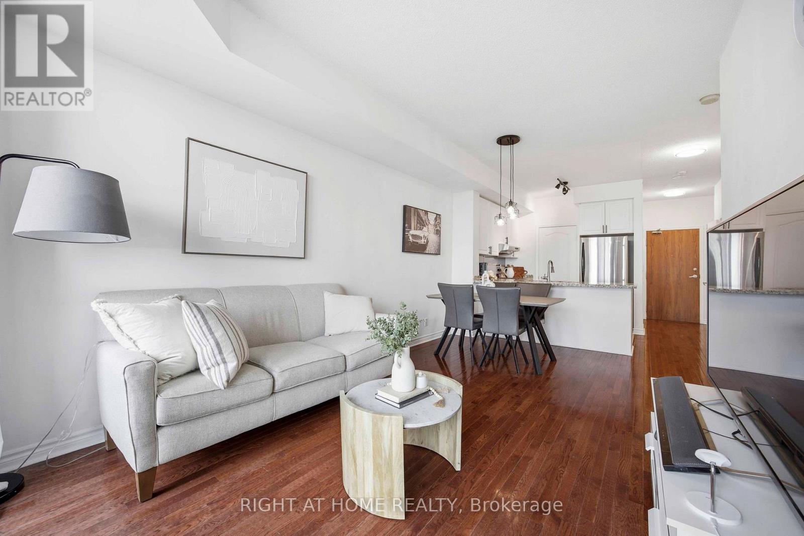 2404 - 1 Elm Street W, Mississauga, Ontario  L5B 4M1 - Photo 11 - W13001732