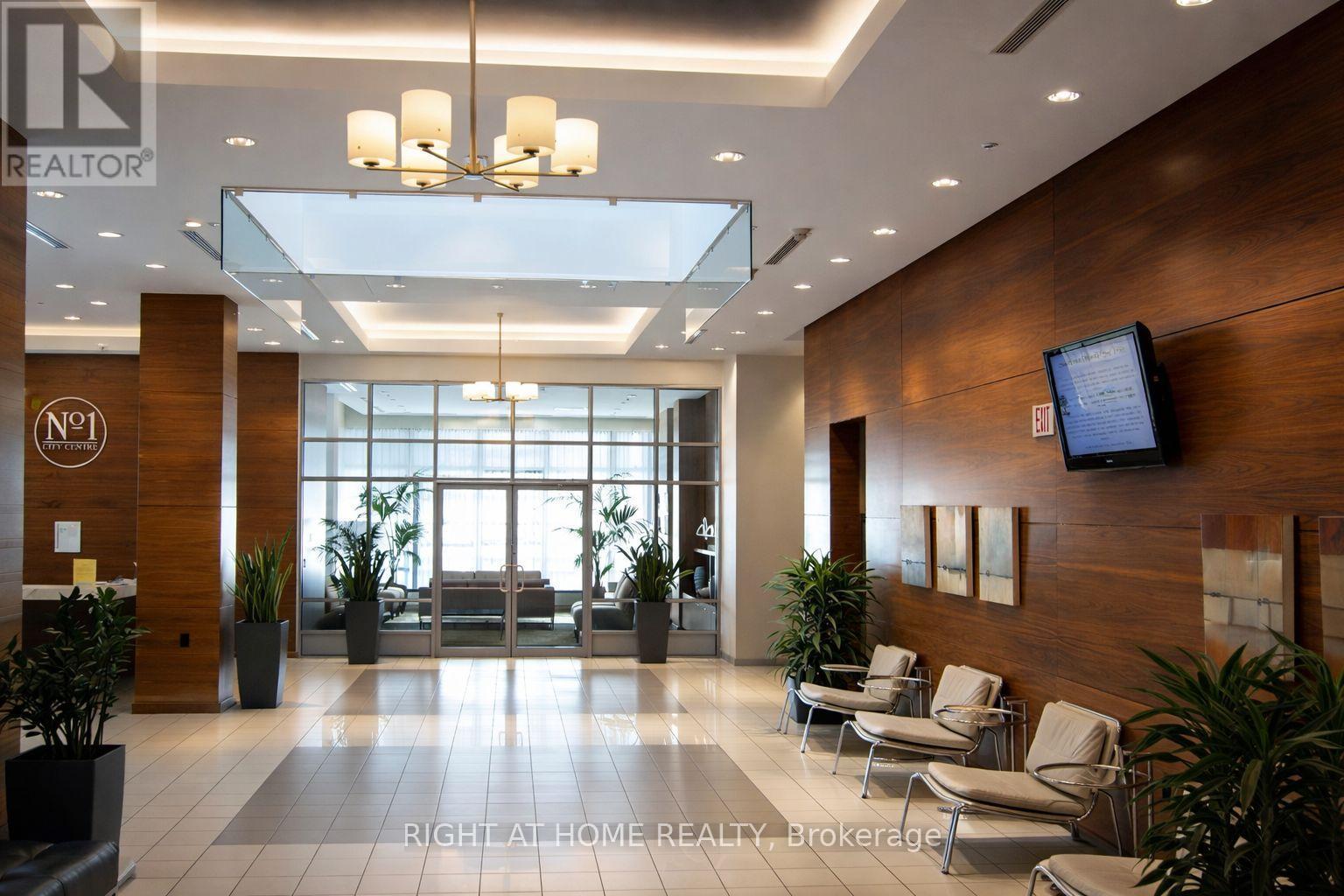 2404 - 1 Elm Street W, Mississauga, Ontario  L5B 4M1 - Photo 25 - W13001732