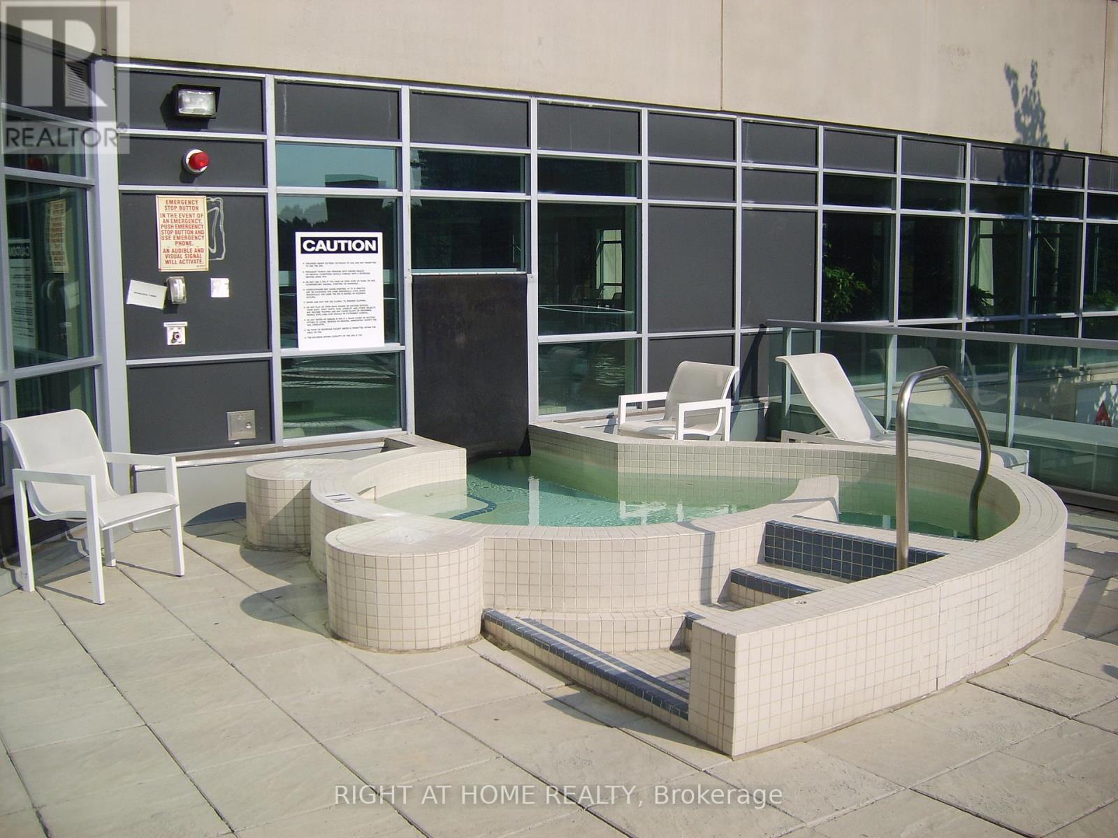 2404 - 1 Elm Street W, Mississauga, Ontario  L5B 4M1 - Photo 27 - W13001732