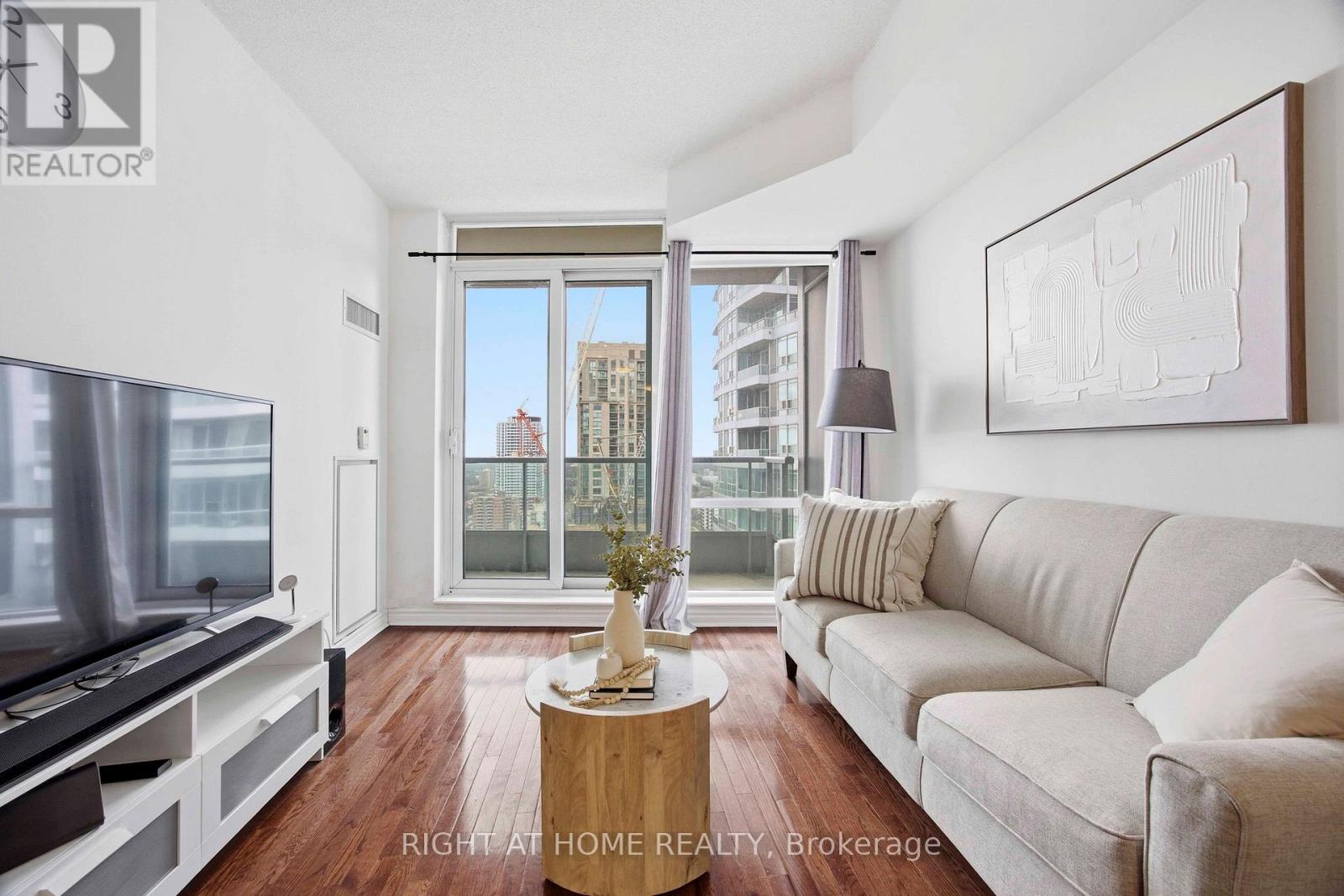 2404 - 1 Elm Street W, Mississauga, Ontario  L5B 4M1 - Photo 9 - W13001732