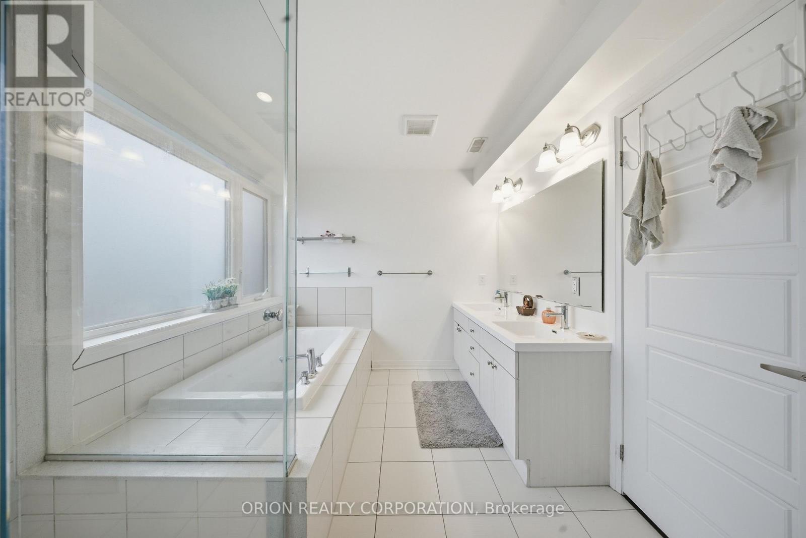 152 Frederick Tisdale Drive, Toronto, Ontario  M3K 0A8 - Photo 19 - W13006934